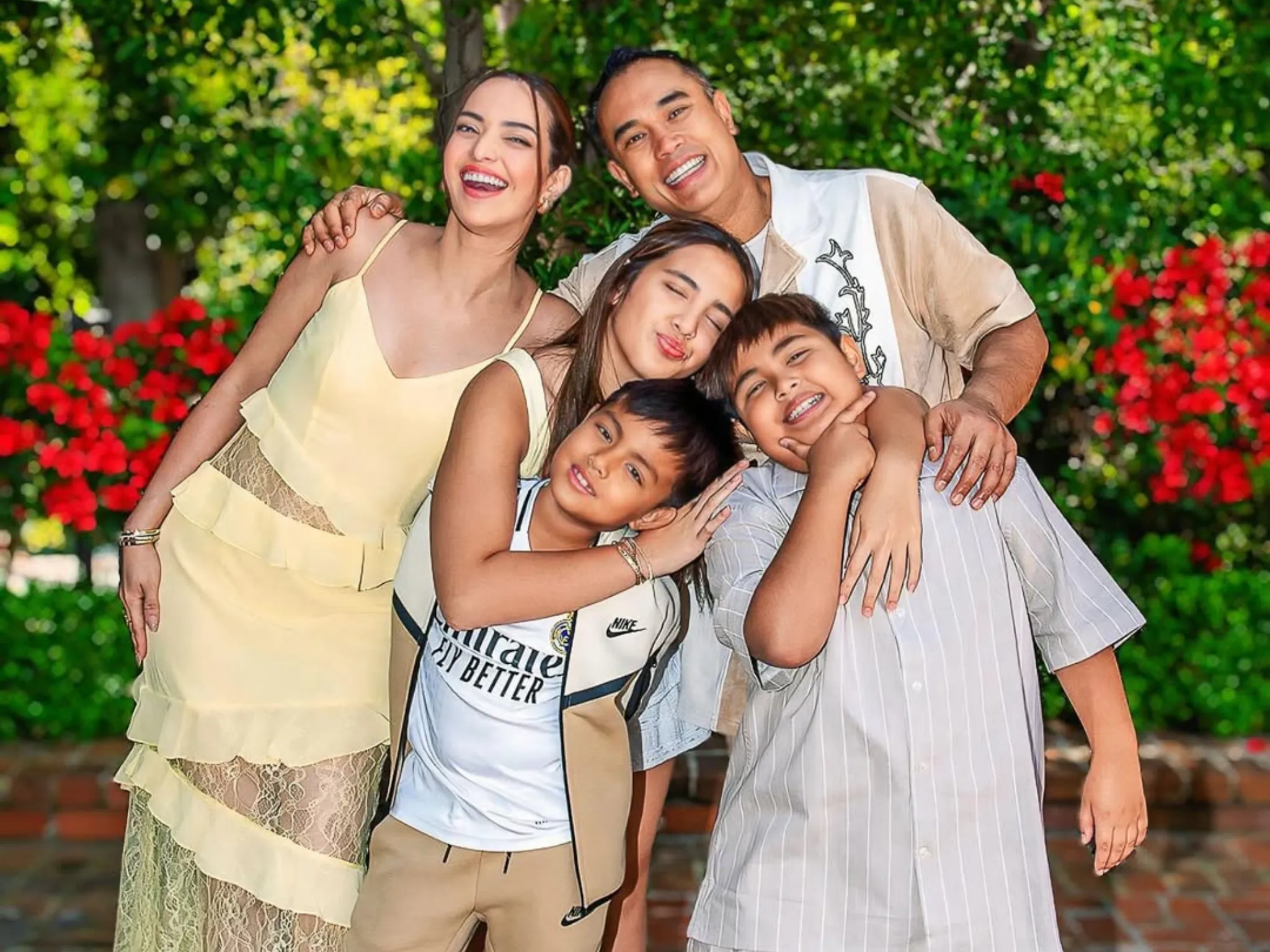 Gaya Parenting Nia Ramadhani Bikin Geng Cendol Geleng Kepala, Netizen Ikut Heboh_