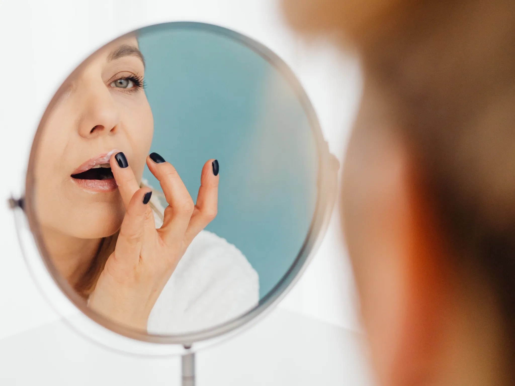 Kapan Harus Pakai Lip Balm, Kapan Pakai Lip Gloss_