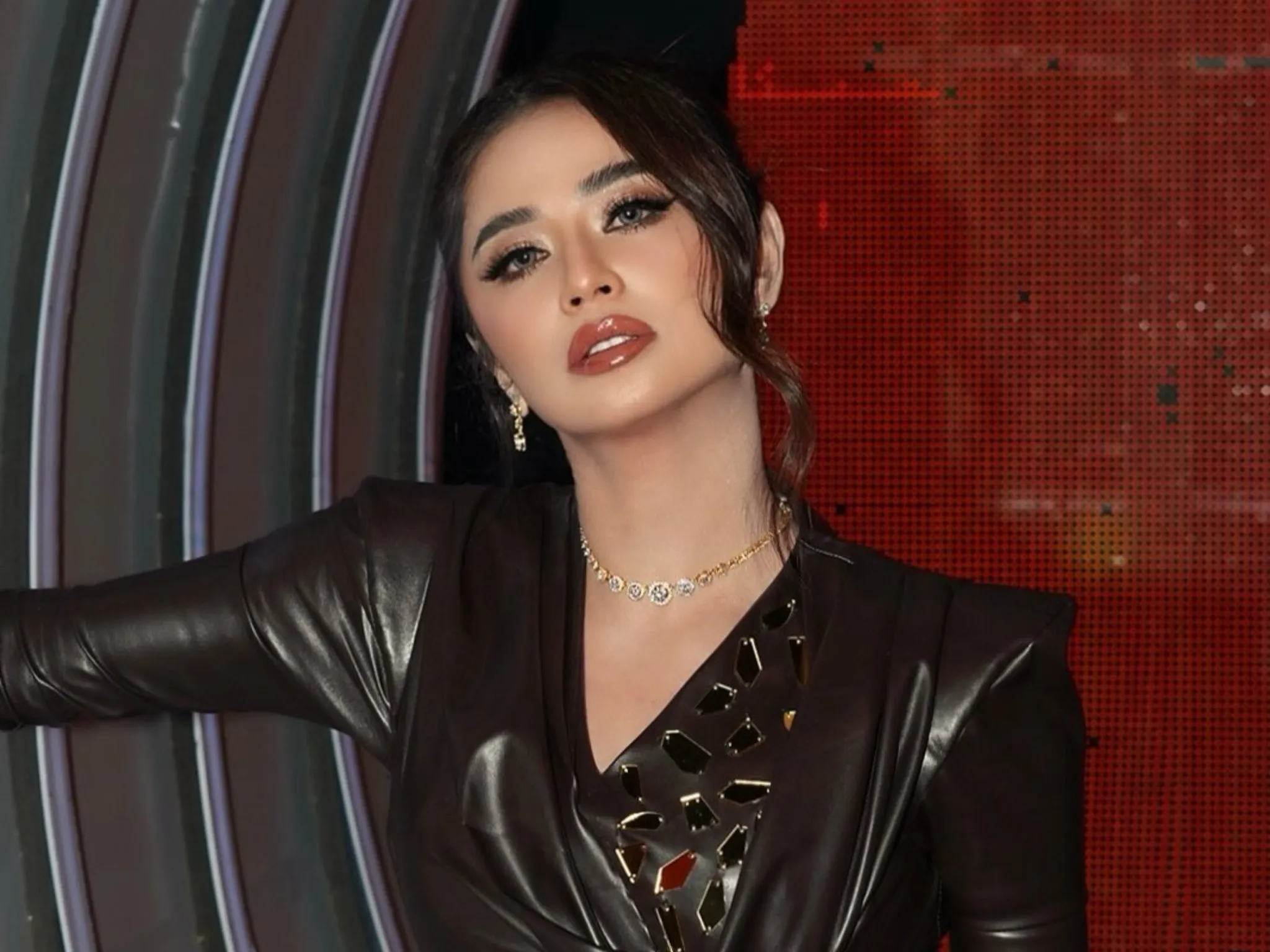 Lisa Mariana Tuntut Nafkah Anak, Dewi Perssik Langsung Beri Balasan Menohok_