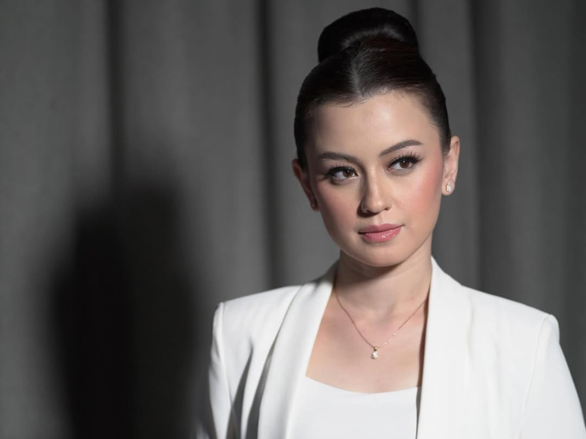 Rahasia Kimberly Ryder Bikin Gaya Makin Keren Lewat Pernak-Pernik Fungsional