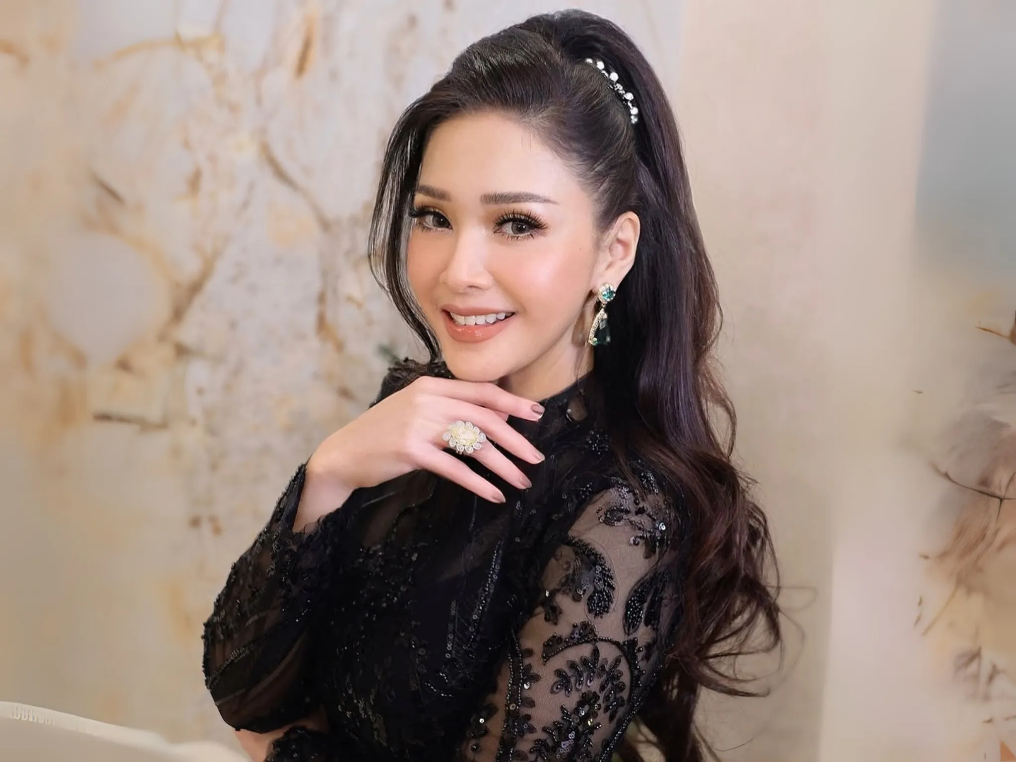 Rayakan HUT RI ke-80, Maia Estianty Singgung Pajak yang Berat untuk Rakyat_