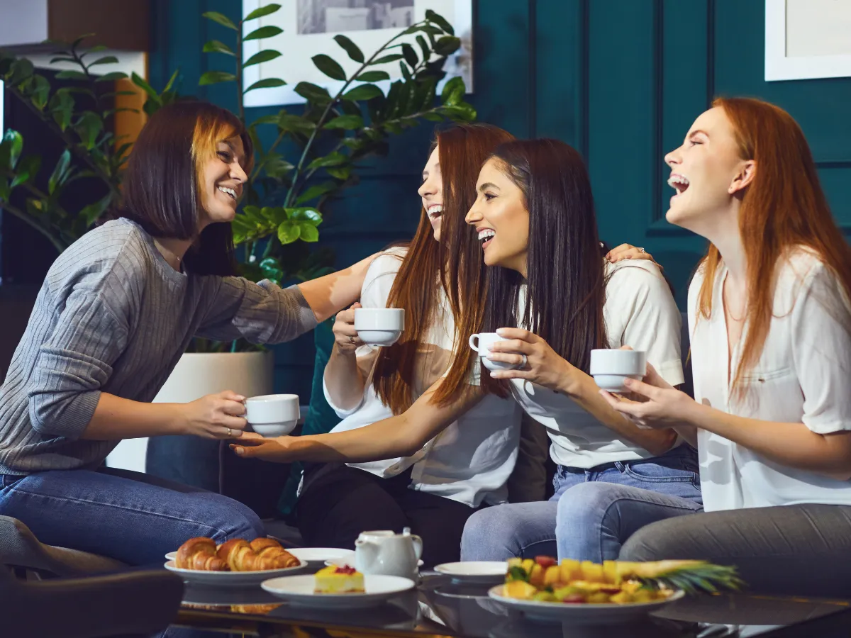 2. Di Antara Waktu Makan_