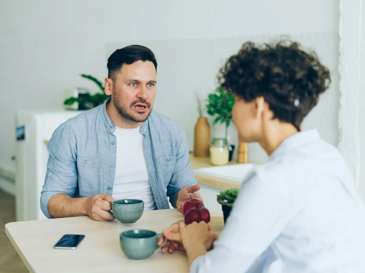 3. Libatkan Pasangan dalam Setiap Masalah_