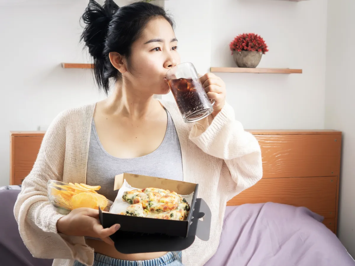 3. Pola Makan Tidak Sehat_