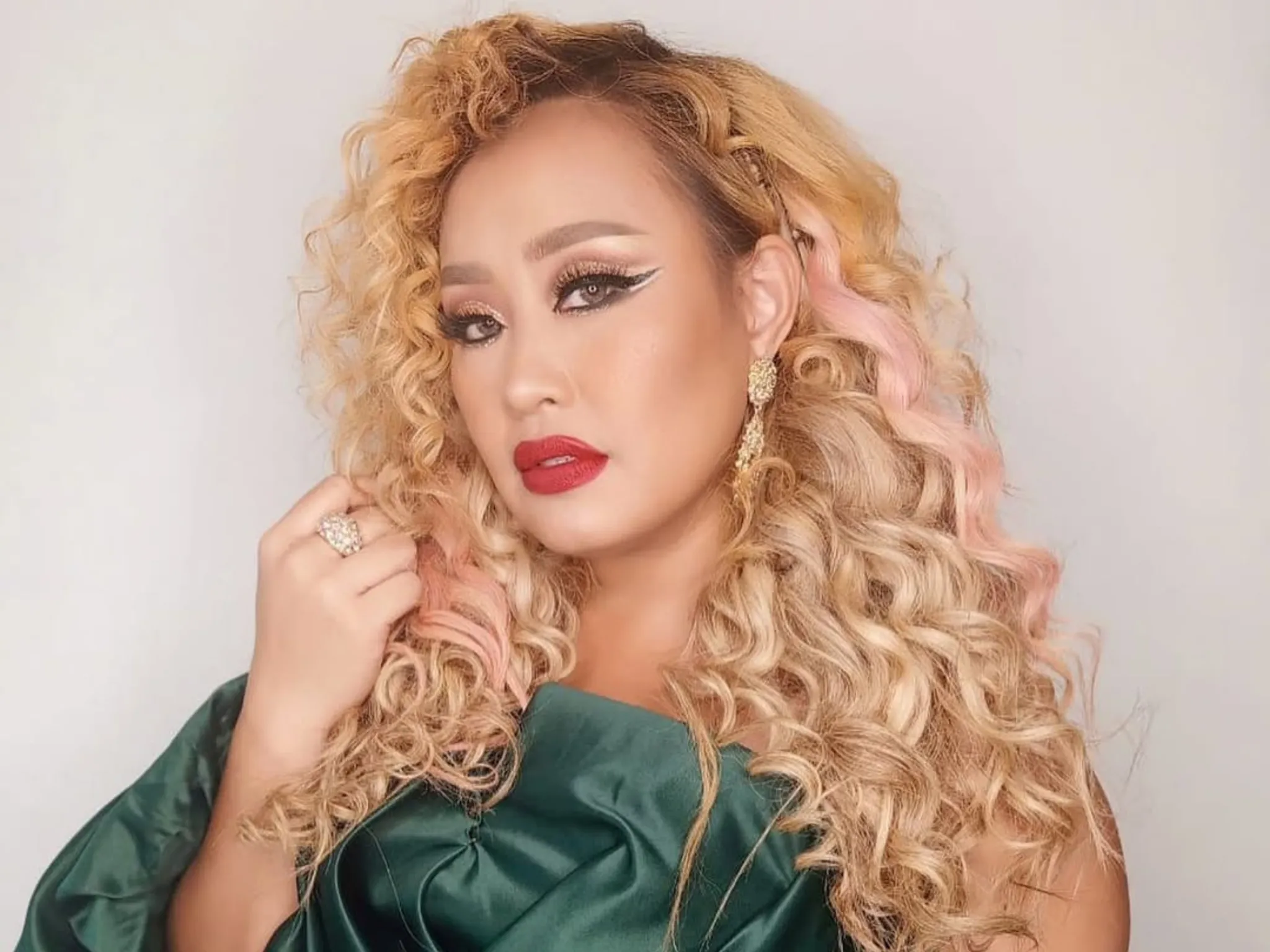 Dampak Fitur Live TikTok Mati, Pinkan Mambo “Pegawai Aku Mau Dikasih Makan Apa”_