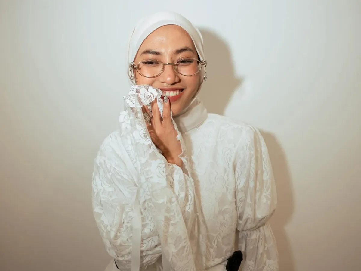 Feby Putri dan Adam Febrian Sah Menikah, Riasan Akad Nikah Tuai Pujian_