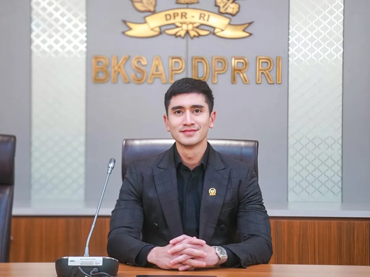 Verrell Bramasta Dinilai Siap Nikah, Venna Melinda Ingatkan Fokus di DPR_