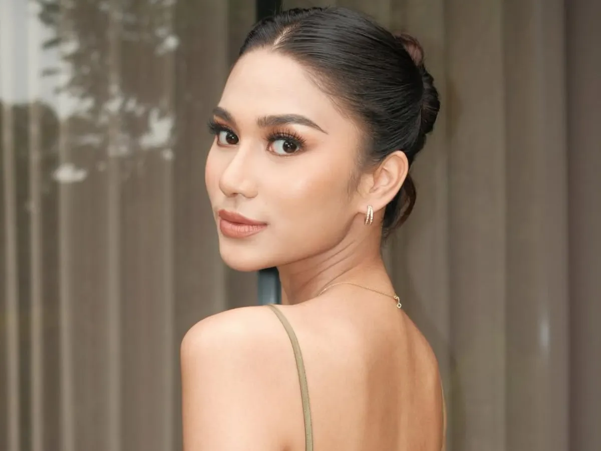 Renungkan Hidup Usai Cerai, Azizah Salsha “Aku Belajar Menerima Diri Sendiri”_